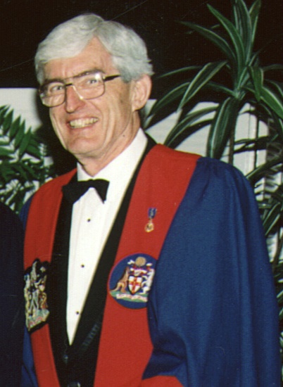 Dr Robert Gates